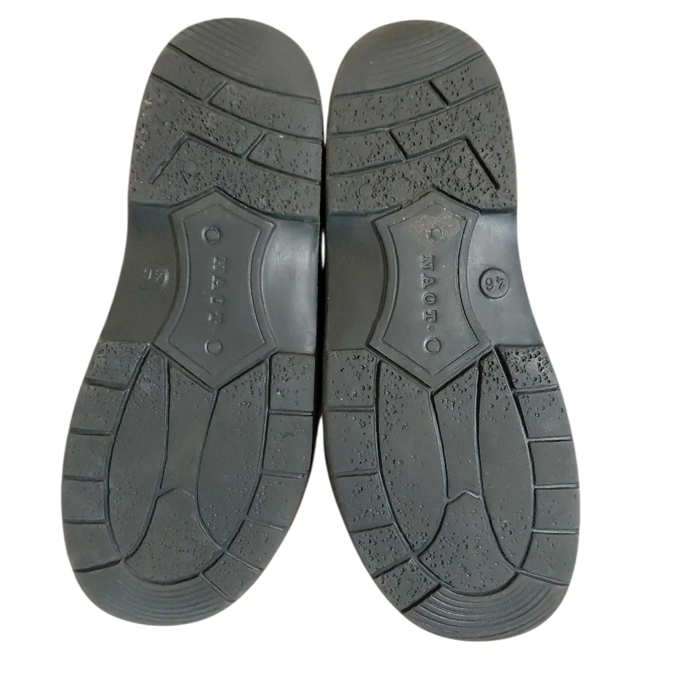 Naot rich brown